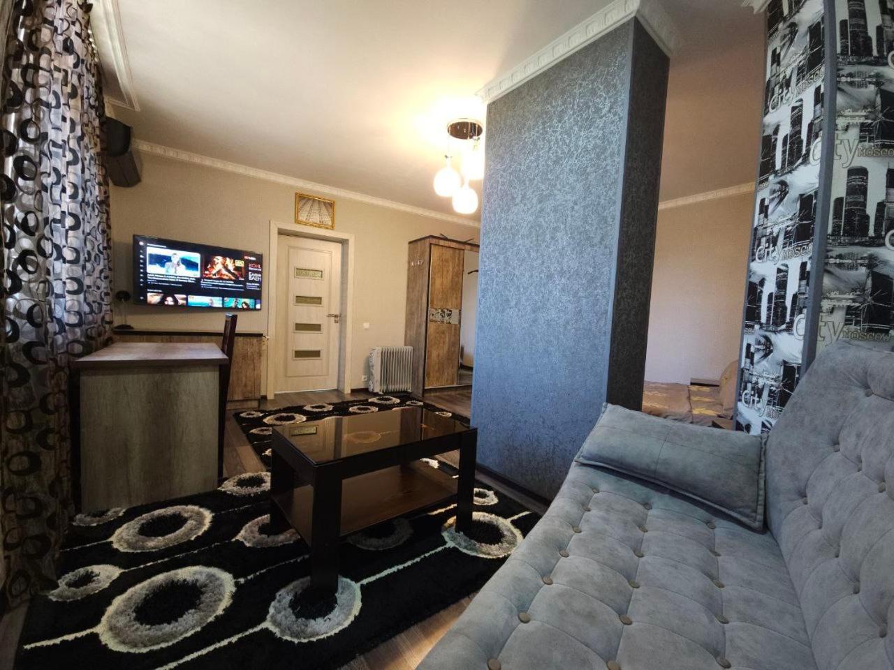 Hi-Tech Apartment In City Center ทาชเคนต์ ภายนอก รูปภาพ