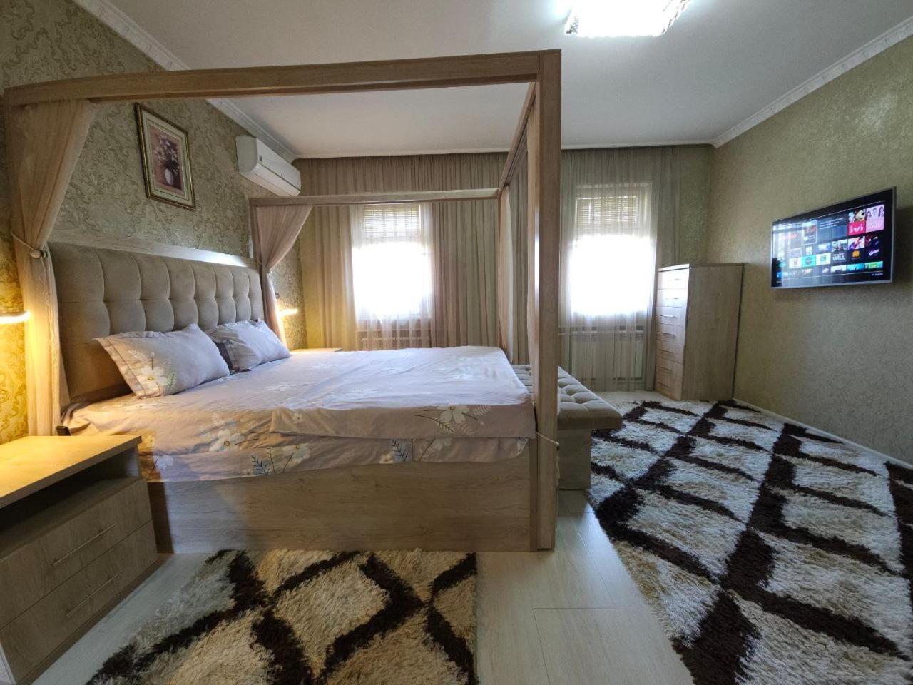 Hi-Tech Apartment In City Center ทาชเคนต์ ภายนอก รูปภาพ