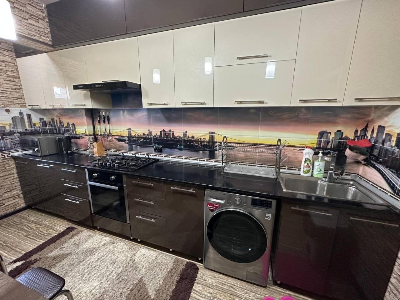 Hi-Tech Apartment In City Center ทาชเคนต์ ภายนอก รูปภาพ